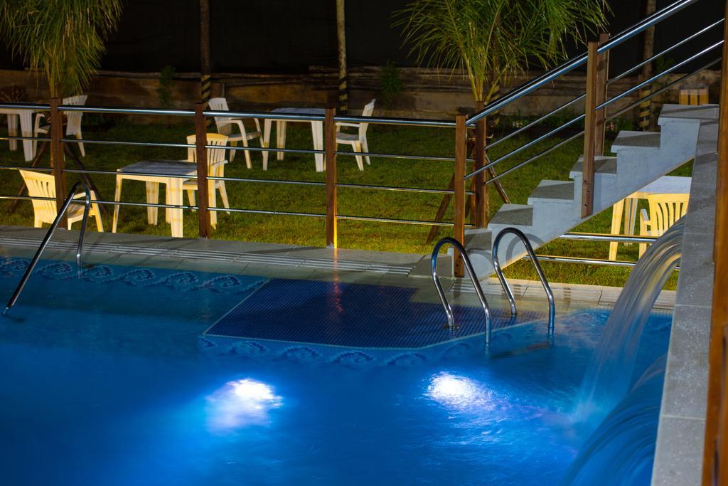 Hotel Teomar Villa Gesell Bagian luar foto